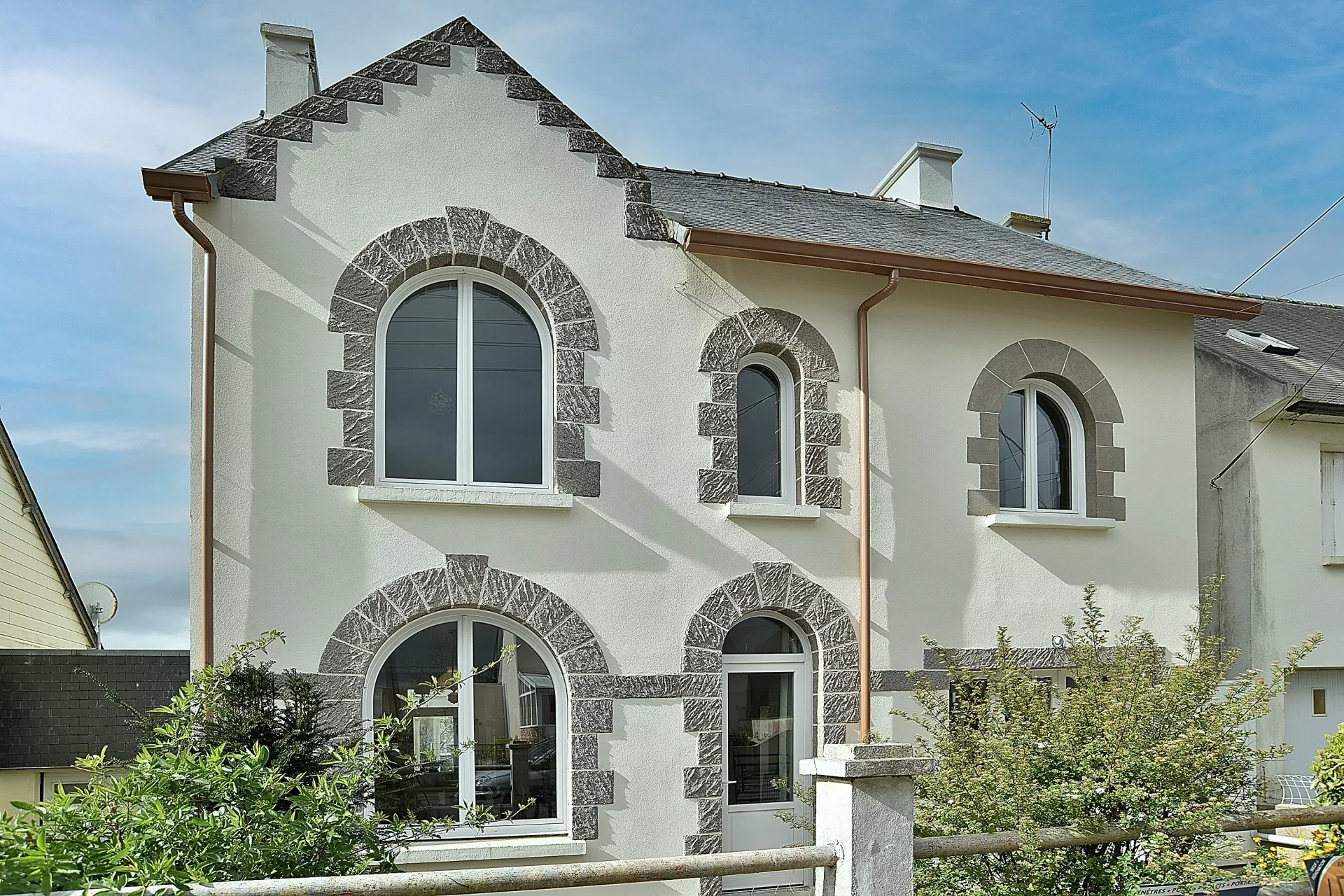 Fenêtres cintrées gamme Style en PVC Blanc - Saint Brieuc 22000