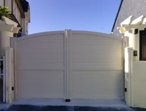 Portail à Saint Brieuc – OuvertureS